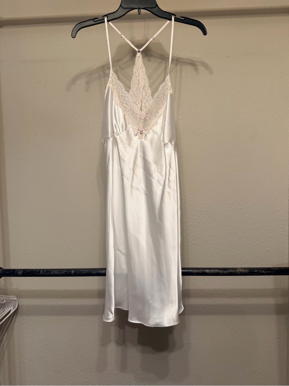 Linea Donatella Ivory Satin Lace-Trim Chemise